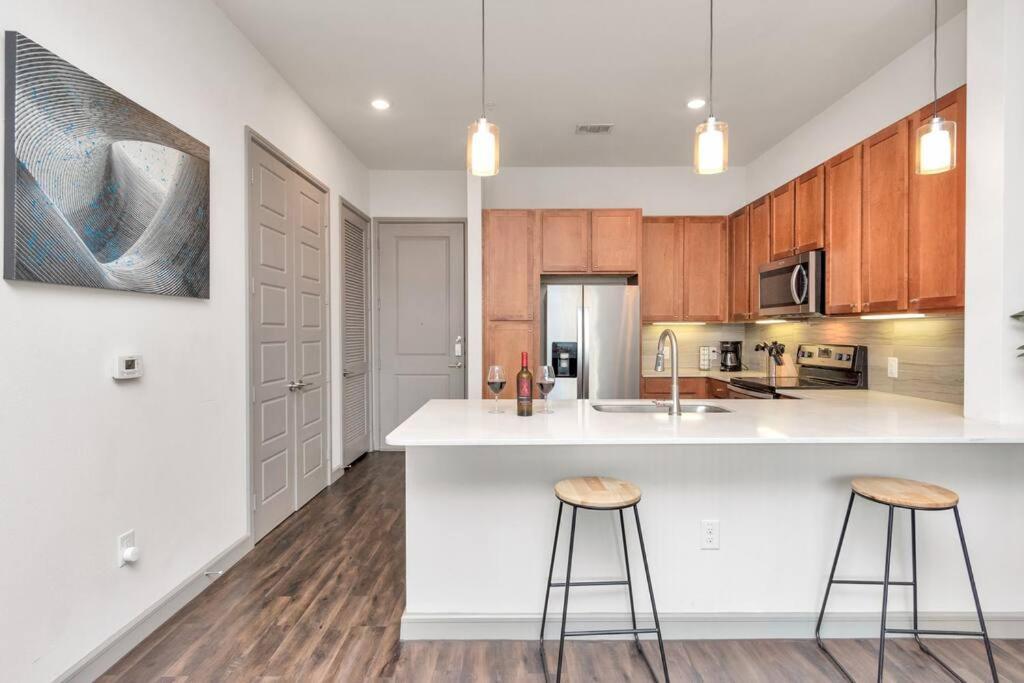 U4 Penthouse Downtown Houston Apartment Exterior photo