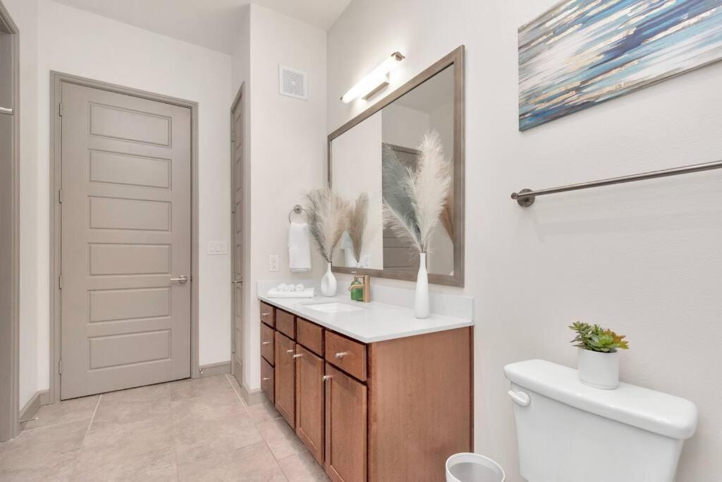 U4 Penthouse Downtown Houston Apartment Exterior photo